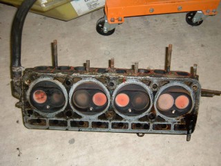 cylinder head.JPG